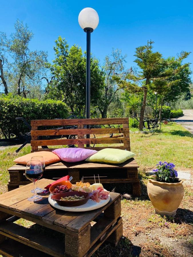 Agriturismo Azzarone فيستَ المظهر الخارجي الصورة
