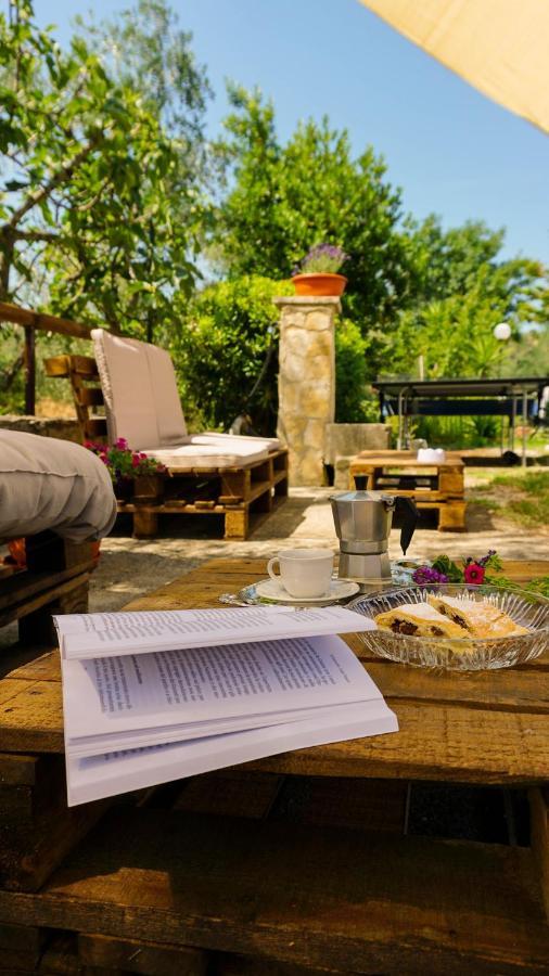 Agriturismo Azzarone فيستَ المظهر الخارجي الصورة