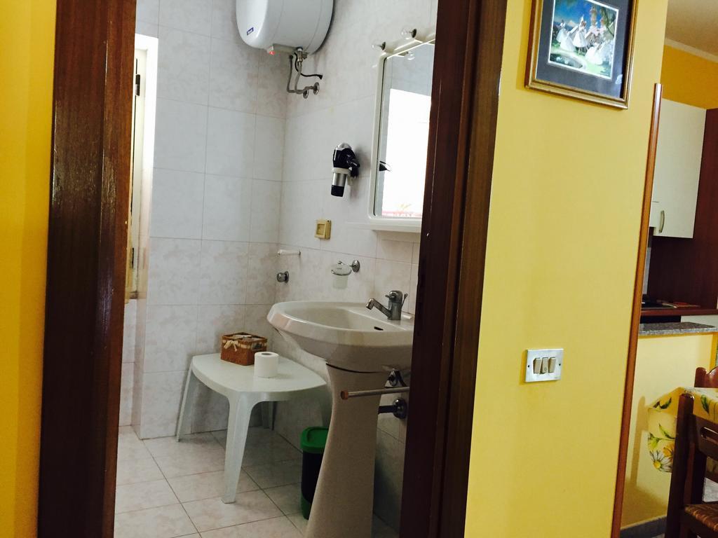 Agriturismo Azzarone فيستَ المظهر الخارجي الصورة