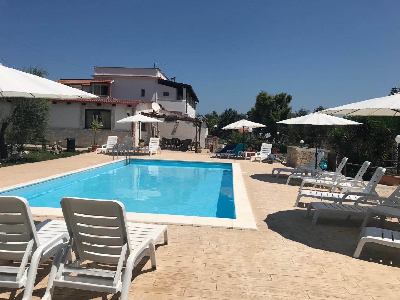Agriturismo Azzarone فيستَ المظهر الخارجي الصورة